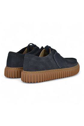 Scarpa lacci uomo in camoscio colore blu. CLARKS | TORHILL LOW-NAVY SUEDE
